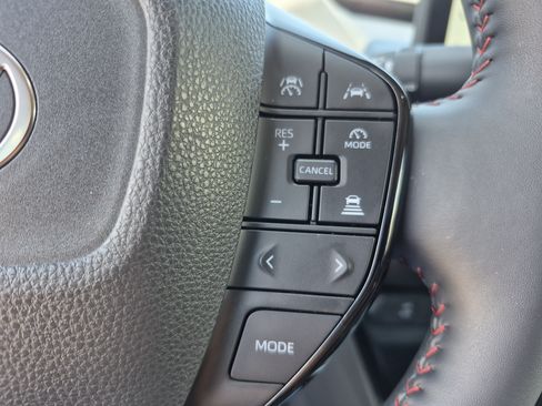 Certified 2026 Toyota Prius Plug-In Hybrid FWD image 27