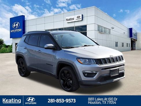 Used 2020 Jeep Compass Latitude image 3