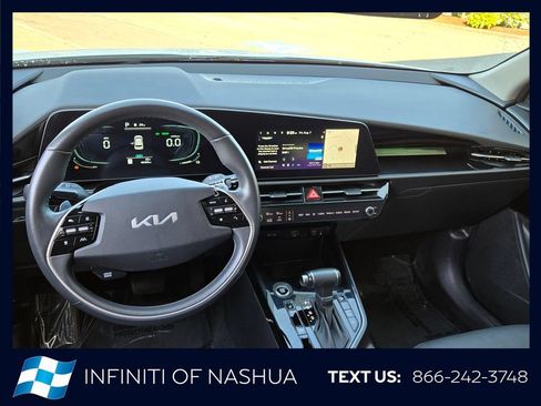 Used 2023 Kia Niro EX FWD image 7