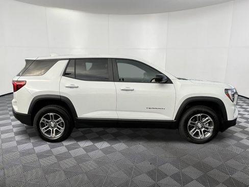 Used 2026 GMC Terrain Elevation w/ Technology Package II image 7