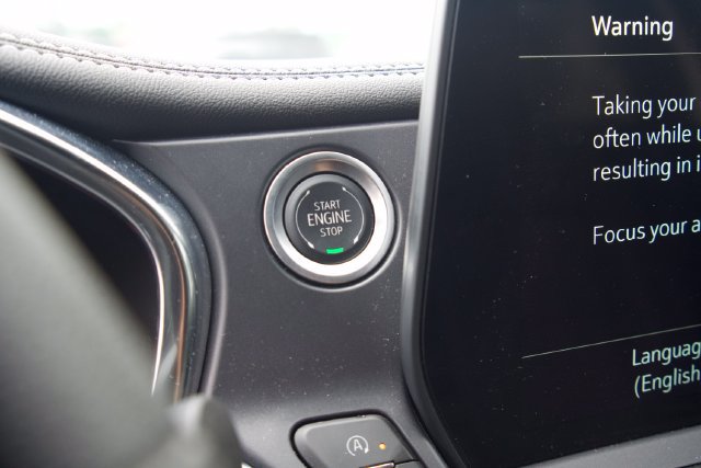Used 2025 Chevrolet Blazer LT FWD image 23