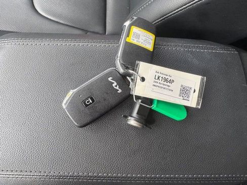 Used 2024 Kia Sportage EX image 21