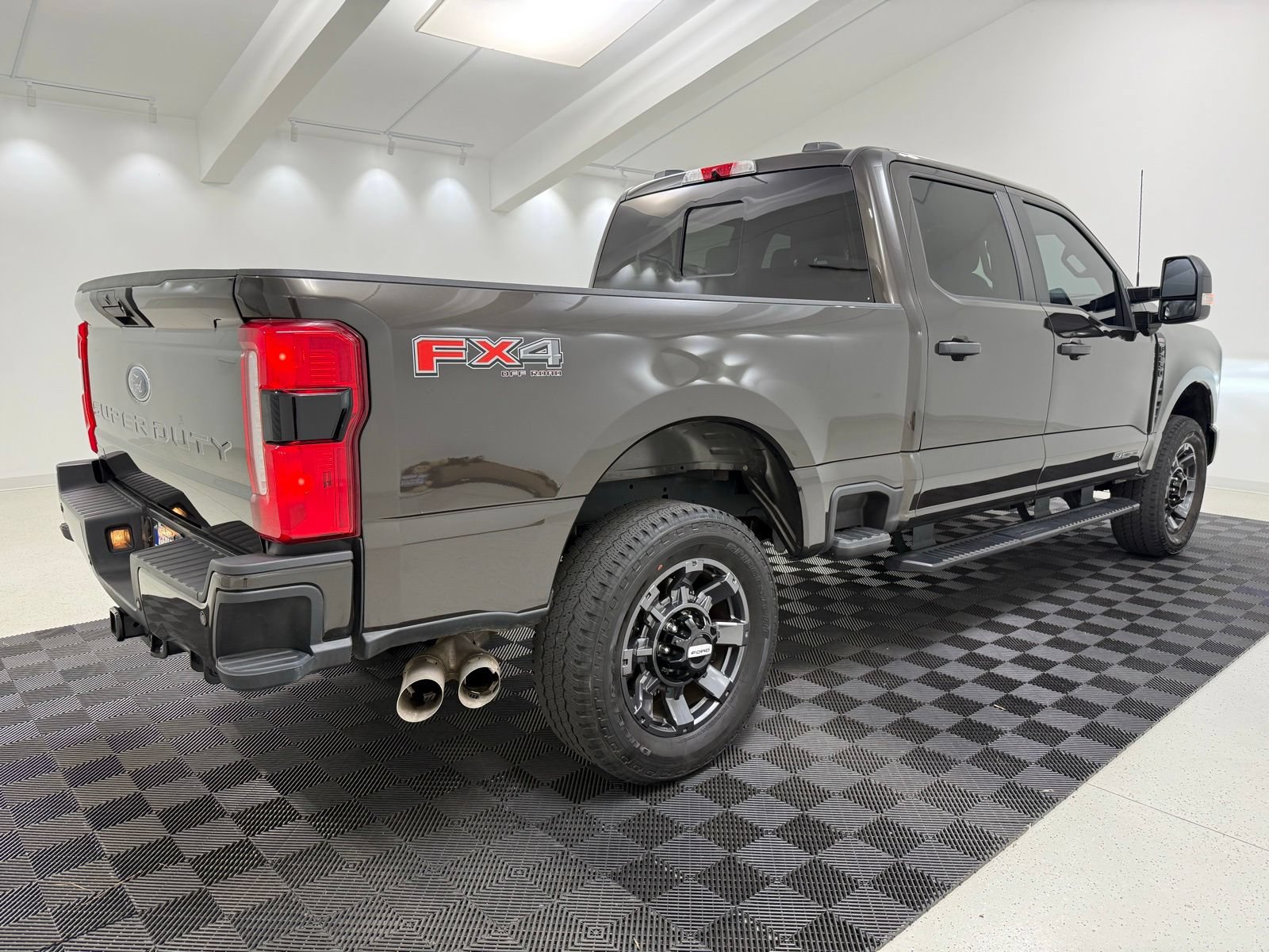 Used 2024 Ford F250 XL w/ STX Appearance Package AWD/4WD image 7