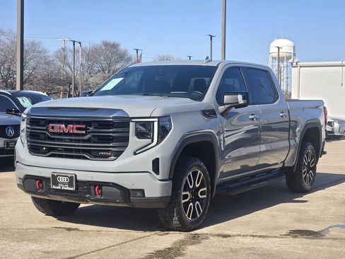 Used 2024 GMC Sierra 1500 AT4 w/ Technology Package image 6