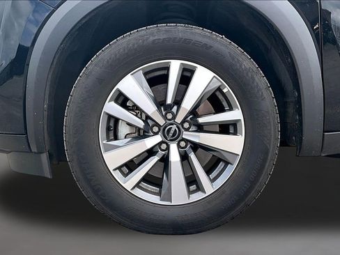 Used 2025 Nissan Pathfinder SL image 32