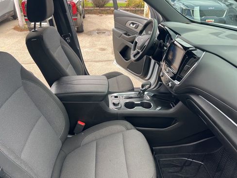 Used 2023 Chevrolet Traverse LT w/ Midnight/Sport Edition image 20