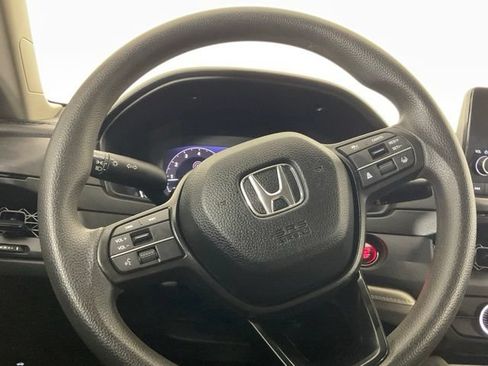 Used 2025 Honda Accord LX image 23