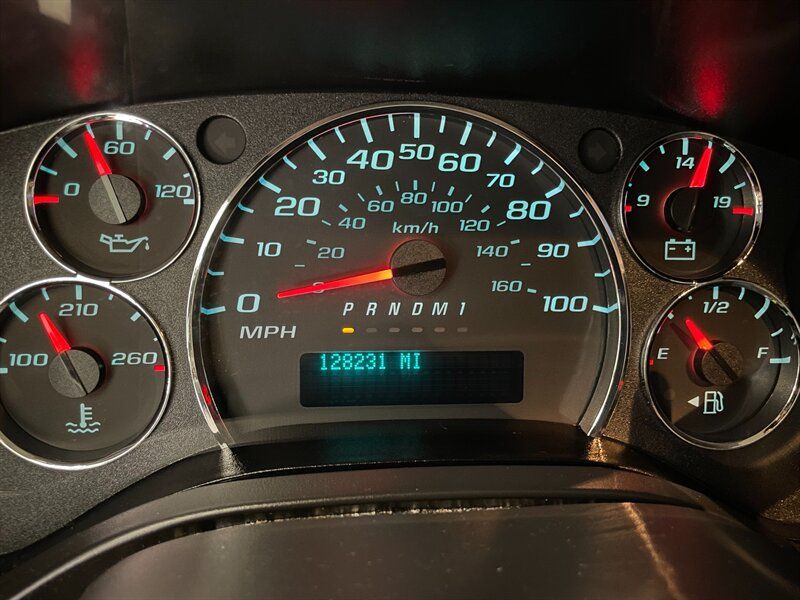Used 2023 GMC Savana 2500 w/ Driver Convenience Package RWD image 10