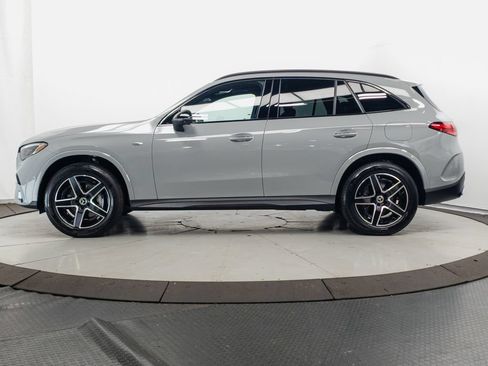 Used 2025 Mercedes-Benz GLC 350e 4MATIC w/ AMG Line image 4