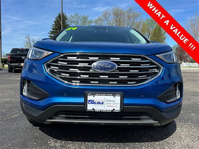 Used 2024 Ford Edge Titanium AWD/4WD image 2