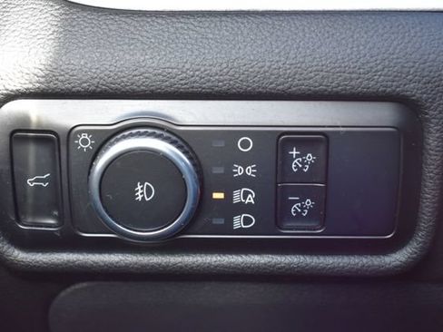 Used 2023 Ford Explorer XLT w/ Equipment Group 202A AWD/4WD image 19