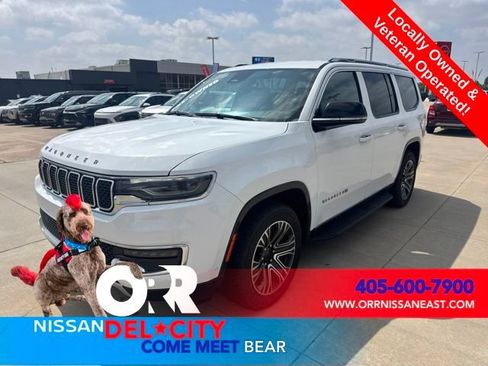 Used 2024 Jeep Wagoneer Series II w/ Flexible Seating Group AWD/4WD image 1