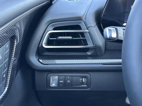 New 2026 Chevrolet Traverse High Country image 23