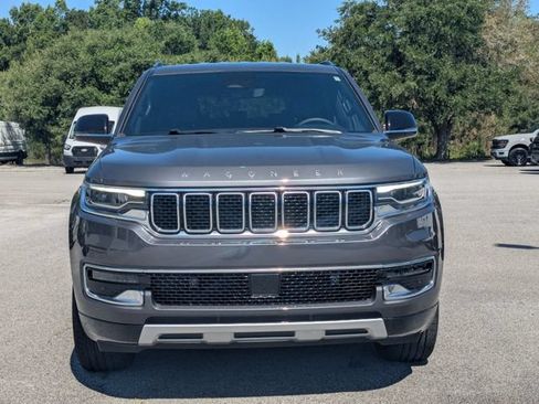 Used 2025 Jeep Wagoneer Series II AWD/4WD image 8
