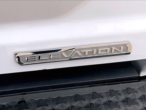 Certified 2025 GMC Canyon Elevation w/ Convenience Package AWD/4WD image 10