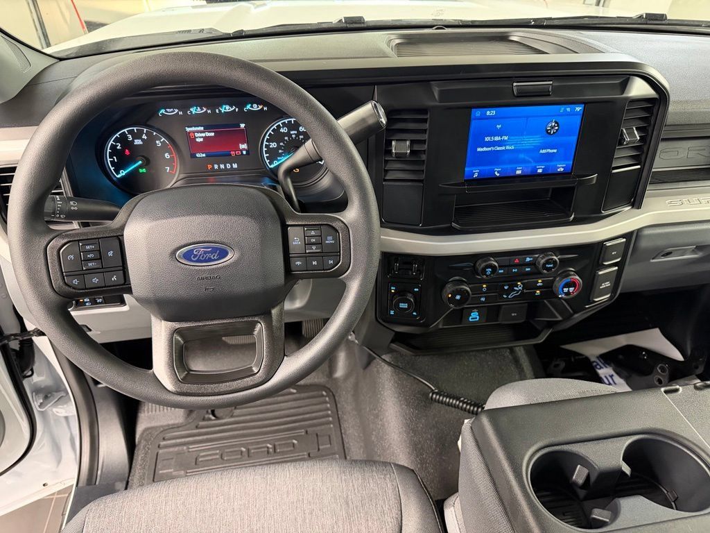 New 2026 Ford F250 XL w/ XL Chrome Package AWD/4WD image 8