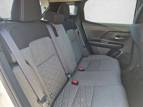 Used 2026 Nissan Kicks SV FWD image 18