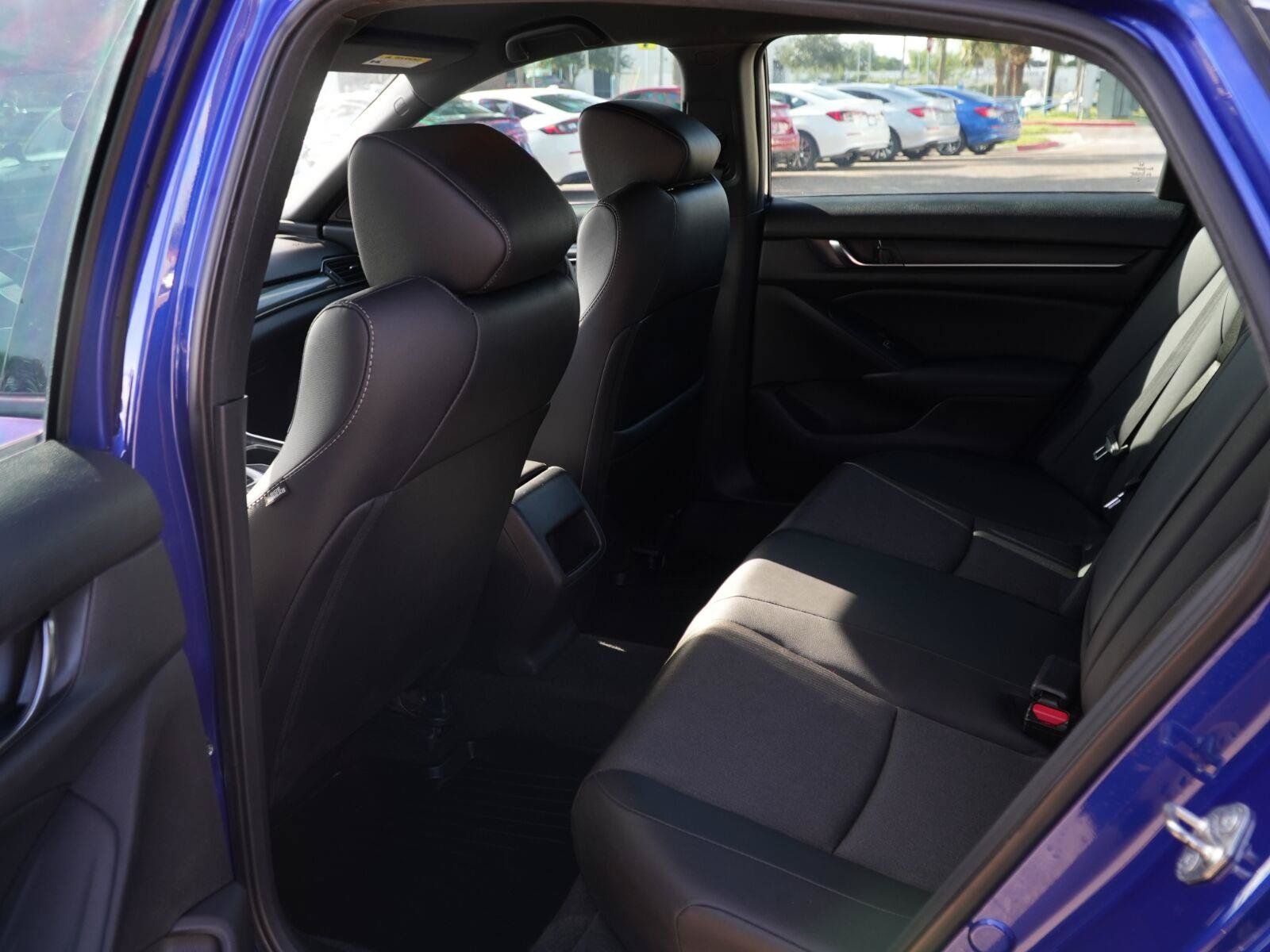 Used 2020 Honda Accord Sport image 18