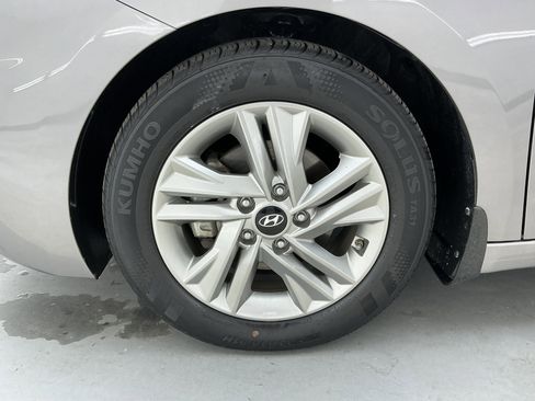 Used 2020 Hyundai Elantra SEL w/ Convenience Package (C2) image 18