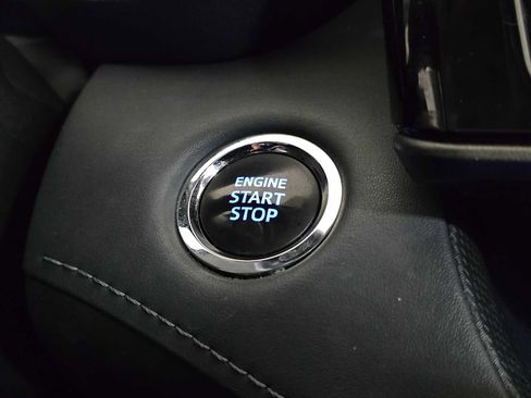 Used 2022 Toyota Highlander Limited AWD/4WD image 35