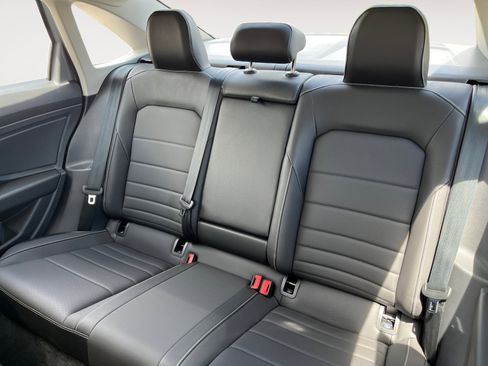 Used 2024 Volkswagen Jetta SE image 13