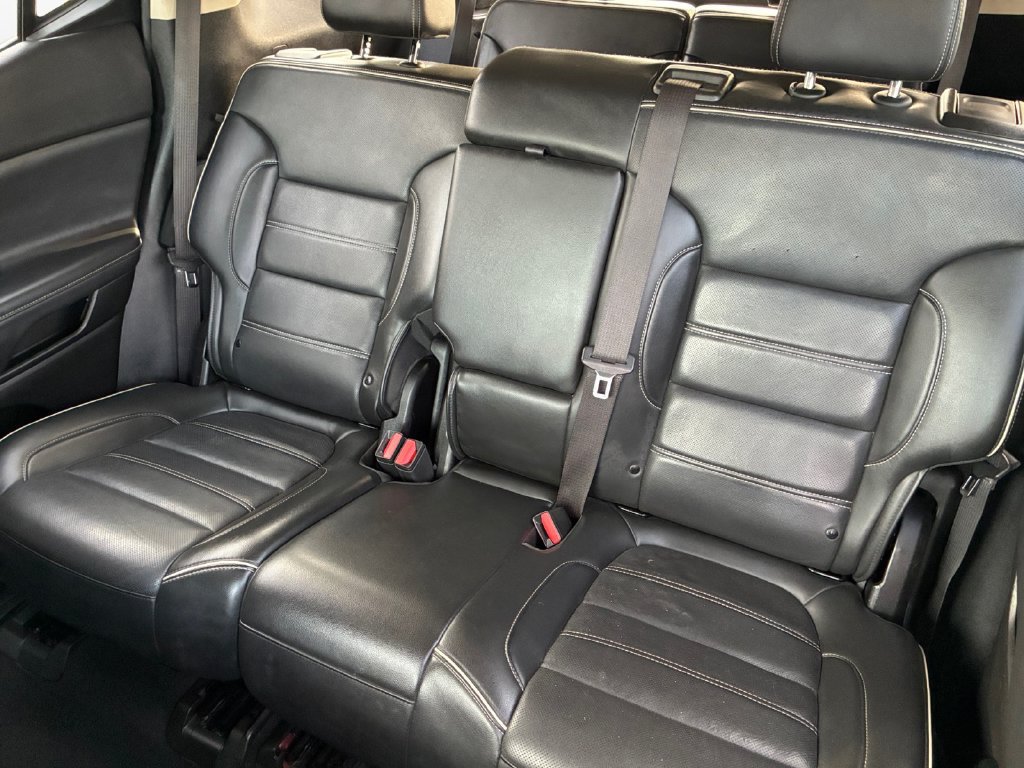 Used 2023 GMC Acadia Denali FWD image 21