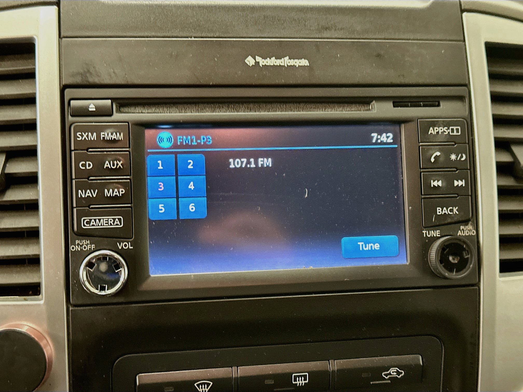 Used 2014 Nissan Xterra PRO-4X w/ Pro-4x Leather Package AWD/4WD image 21