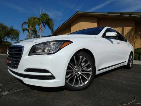Used 2015 Hyundai Genesis 3.8 w/ Option Group 04 image 15