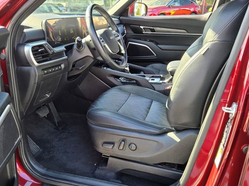 Used 2024 Kia Telluride EX X-Line image 12