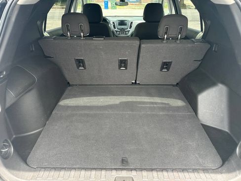 Used 2020 Chevrolet Equinox LS w/ LS Convenience Package AWD/4WD image 6