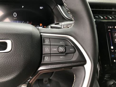 Used 2023 Jeep Grand Cherokee L Laredo w/ Luxury Tech Group I AWD/4WD image 21