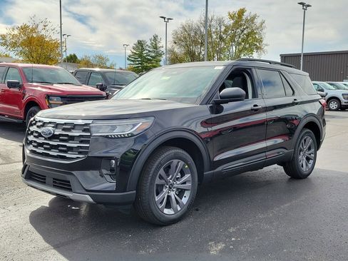 New 2026 Ford Explorer Active image 8