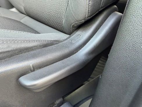 Certified 2021 Chevrolet Silverado 1500 Custom AWD/4WD image 28