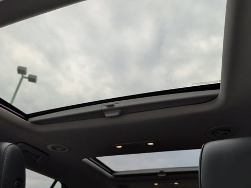 Used 2019 GMC Acadia SLT w/ Black Edition AWD/4WD image 46