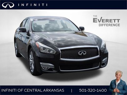 Used 2015 INFINITI Q70 5.6 w/ Deluxe Touring Package