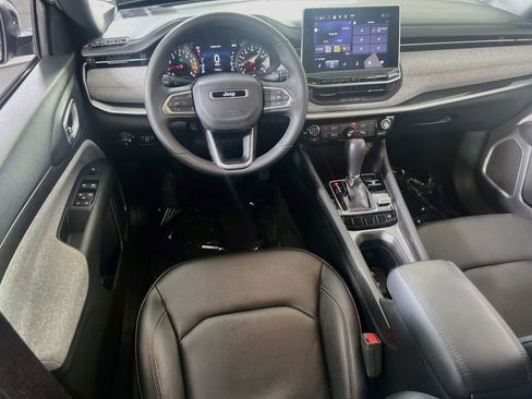 Used 2024 Jeep Compass Latitude AWD/4WD image 20