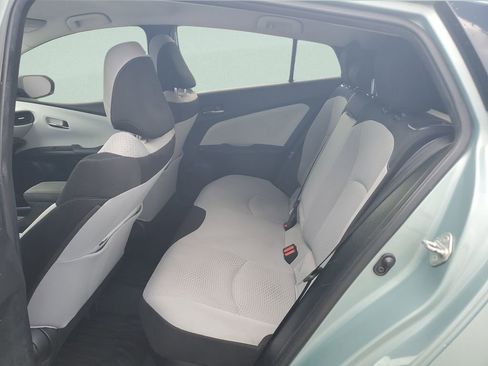 Used 2022 Toyota Prius LE FWD image 10