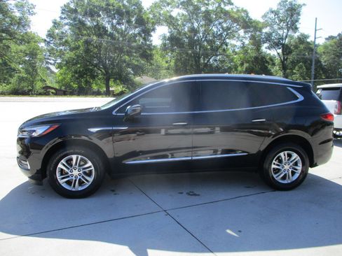 Used 2018 Buick Enclave Essence image 26