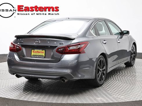 Used 2018 Nissan Altima 2.5 SR w/ SR Midnight Edition image 5