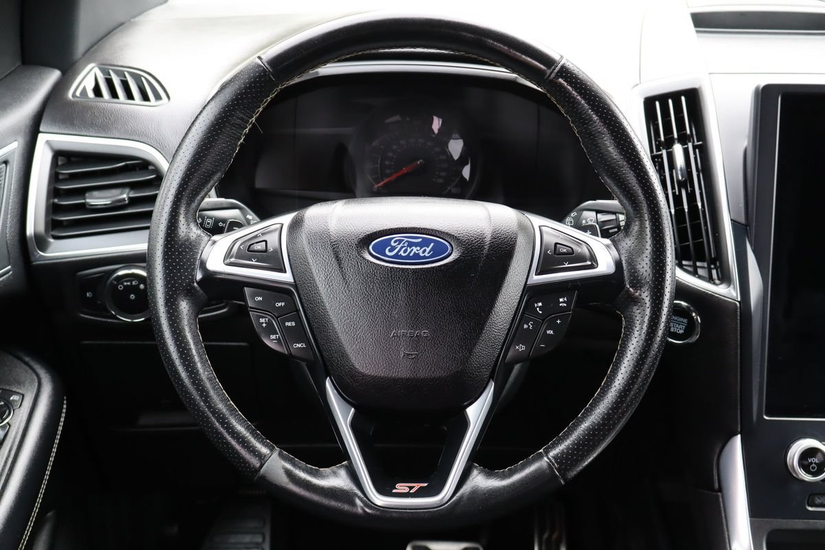 Used 2023 Ford Edge ST AWD/4WD image 18