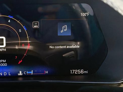 Used 2024 Chevrolet Colorado ZR2 w/ Technology Package AWD/4WD image 12
