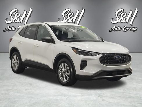 Used 2023 Ford Escape Active AWD/4WD image 2