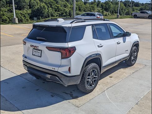 New 2026 GMC Terrain AT4 AWD/4WD image 7