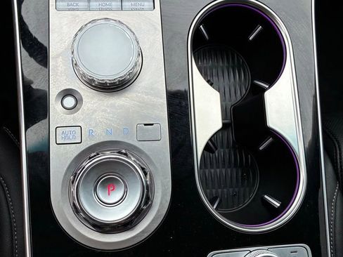 Used 2025 Genesis GV80 2.5T image 36