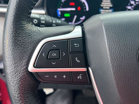 Certified 2022 Toyota Sienna XLE w/ XLE Plus Package image 21