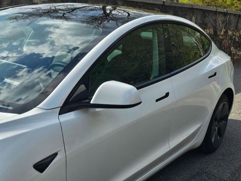 Used 2023 Tesla Model 3 Standard Range image 18