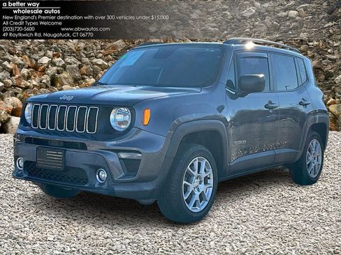 Used 2019 Jeep Renegade Latitude w/ Cold Weather Group image 1