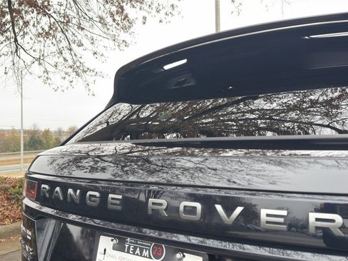 Used 2019 Land Rover Range Rover Velar R-Dynamic SE image 13