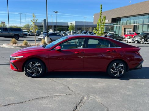 Certified 2026 Hyundai Elantra Limited FWD image 12