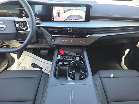 New 2025 Nissan Murano SL AWD/4WD image 17